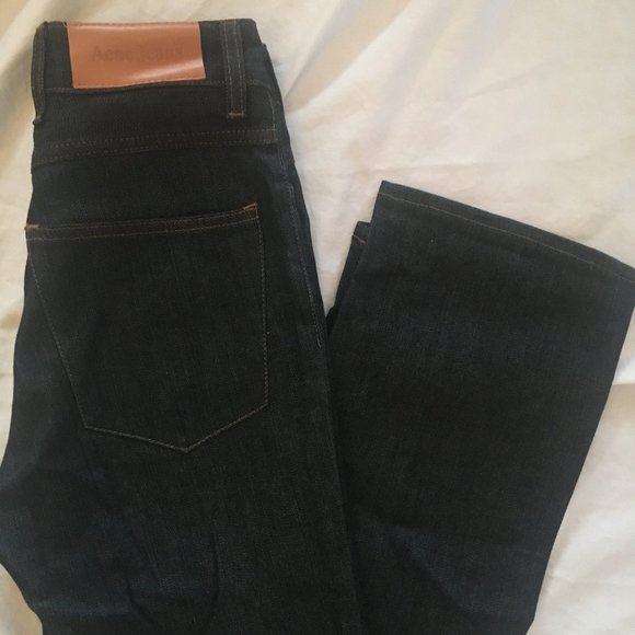 Acne Jeans 26/34 Dark Demin Staight Leg/Boot Leg - Picture 2 of 2